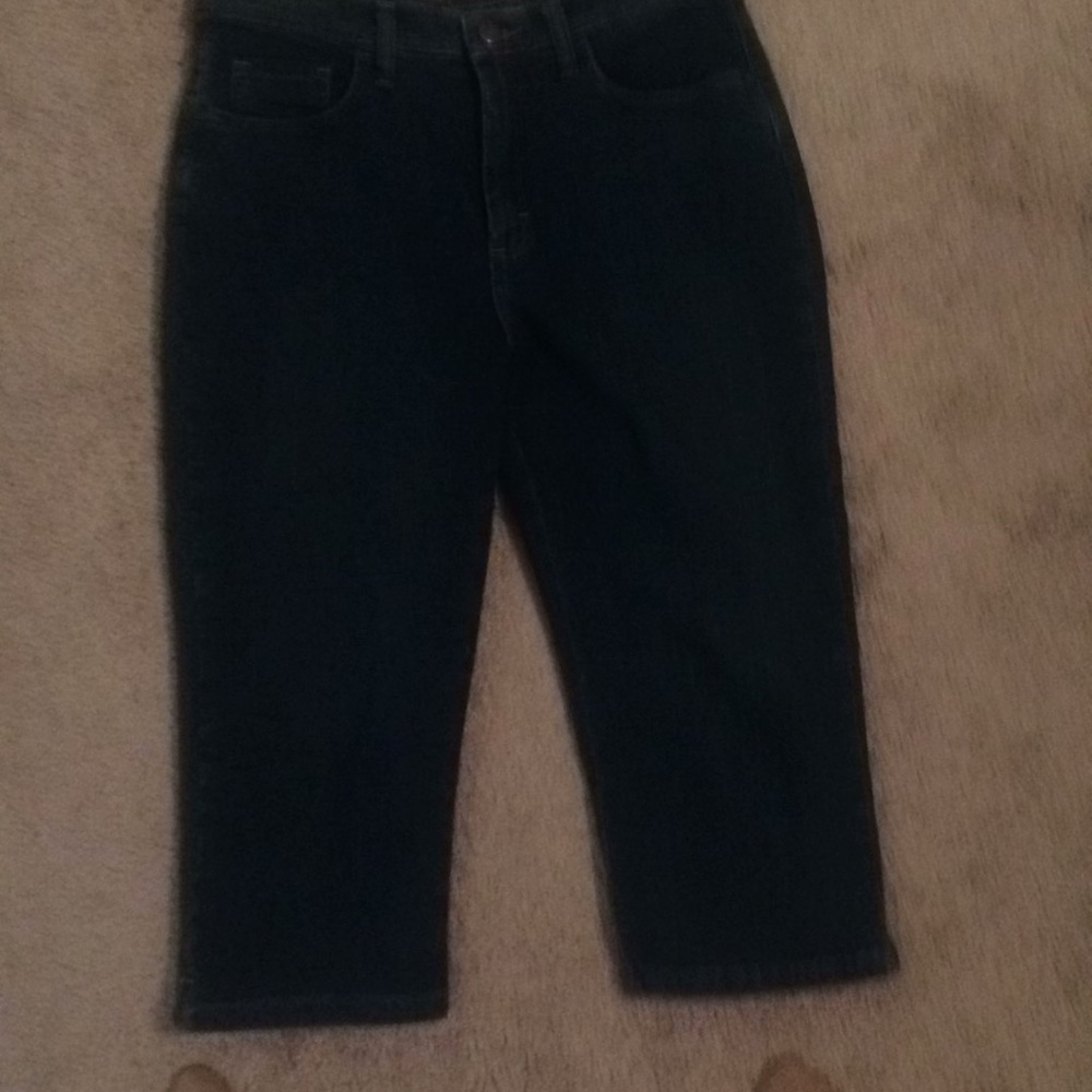 Lee classic fit capris